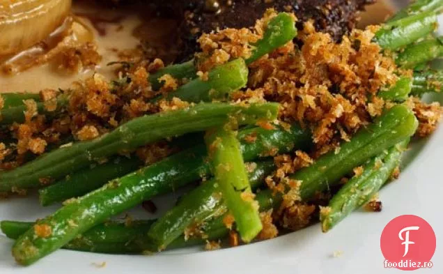 Fasole Verde Cu Pesmet Parmezan