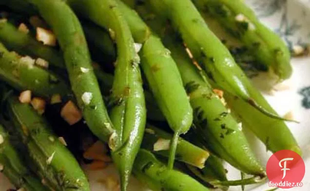 Fasole verde cu Gremolata de migdale prăjite