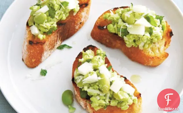 Edamame și pere Crostini