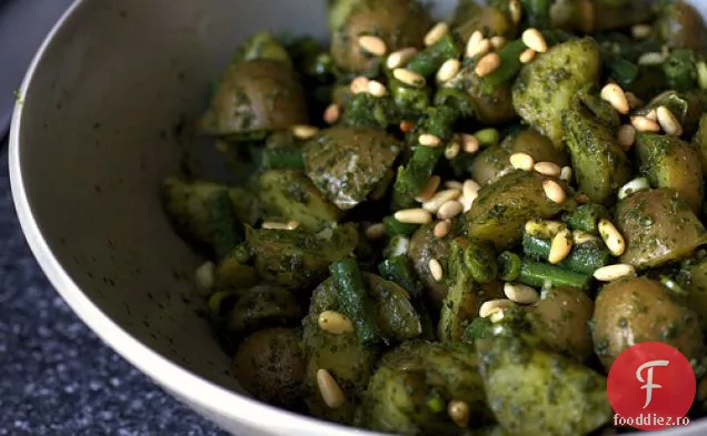 Salată De Cartofi Pesto Cu Fasole Verde