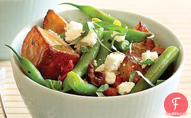 Salată de cartofi prăjiți și fasole verde