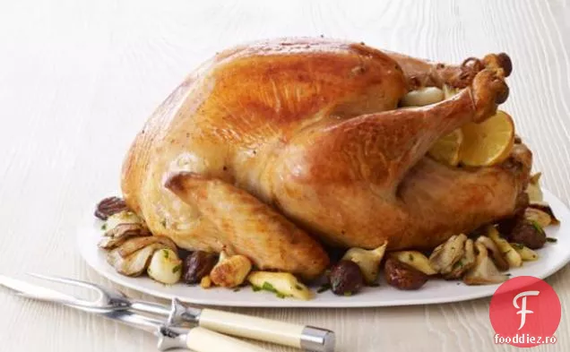 Curcan cu Castane glazurate, păstârnac și ciuperci