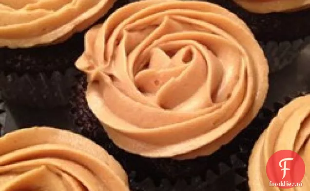 Glazură Pufoasă De Unt De Arahide