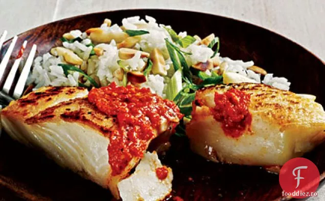 Halibut saut cu sos Romesco