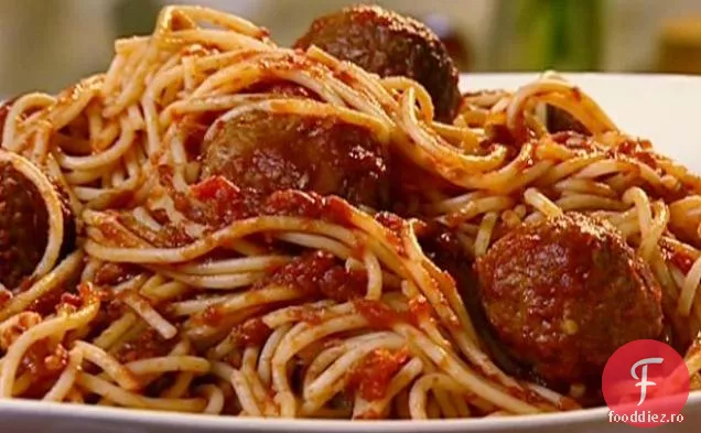 Spaghete cu chiftele de curcan