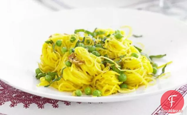Paste Cu Păr De Înger Cu Șofran, Prosciutto Și Mazăre