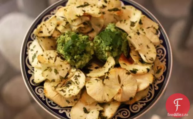 Chipsuri De Yucca De Tei Cilantro Cu Guacamol