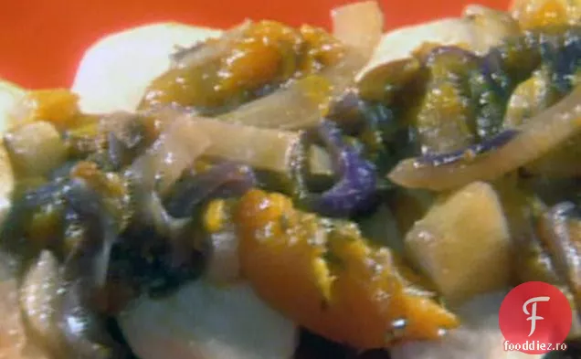 Piept de pui cu piersici glazurate și brioșe de fenicul și porumb în cupe Poblano