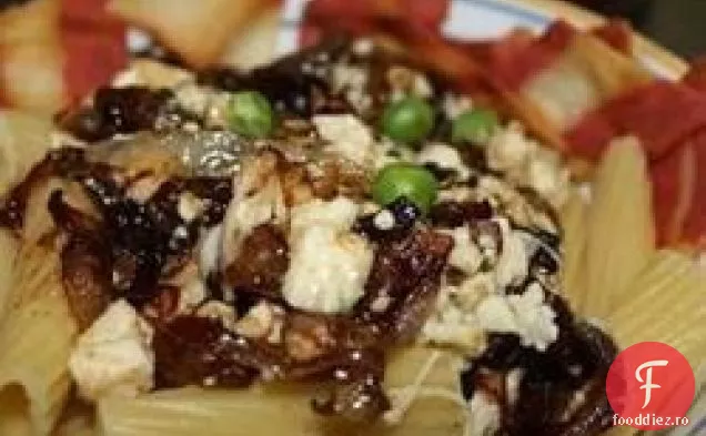 Paste cu Gorgonzola și ceapă dulce