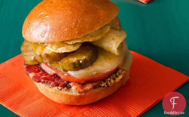 Mortadella prăjită și glisoare de salam