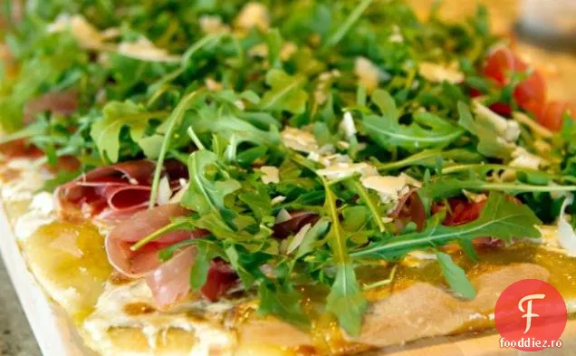 Fig - Prosciutto Pizza cu rucola