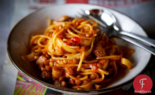 Spaghete Vegetariene Bolognese