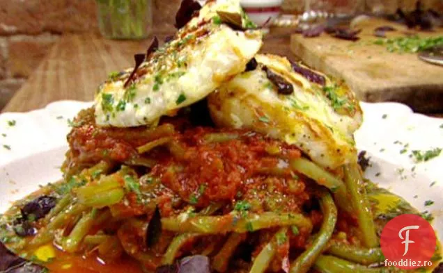 Monkfish Butterflied la grătar cu o tocană de fasole dulce alergător