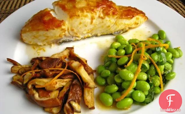Halibut Fript Cu Glazură Portocalie Și Miso