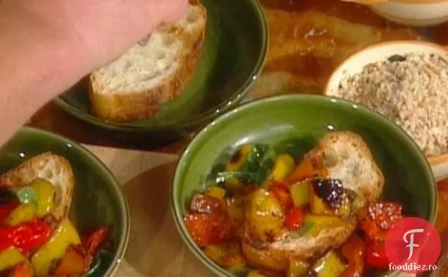 Tocană de ardei cu pâine prăjită: Peperonata con Bruschetta