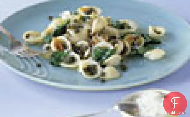Orecchiette cu linte, ceapă și spanac