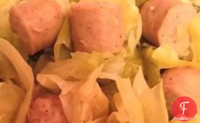 Oklahoma Comfort Food: Brats, varză și caserolă de fasole verde