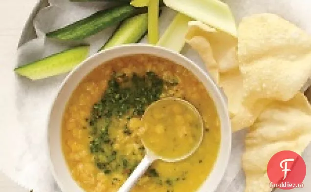 Supă De Linte Galbenă Cu Chutney De Coriandru