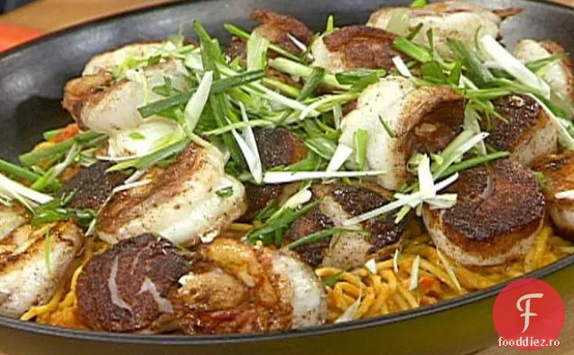 Taitei curry de dovleac - arahide cu scoici cu cinci condimente și creveți