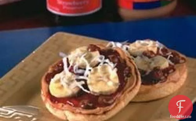 Unt De Arahide & Jeleu Pizza Sandwich