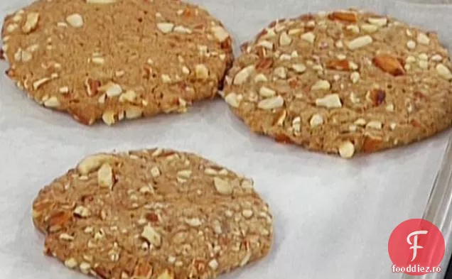 Cookie-Uri Roca De Migdale Cu Panglică Albastră