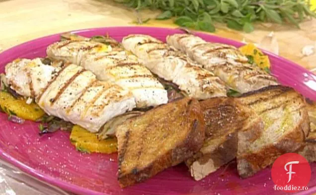 Halibut la grătar cu fenicul, ceapă roșie și Oregano