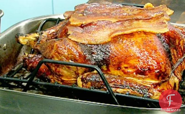 Curcan prăjit cu arțar cu unt de salvie