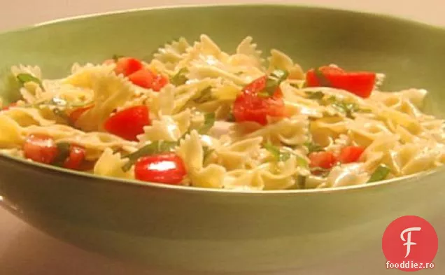 Salată De Paste Cu Busuioc De Lămâie