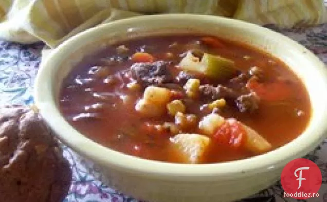 Supă De Legume Din Carne De Vită Cu Aragaz Lent