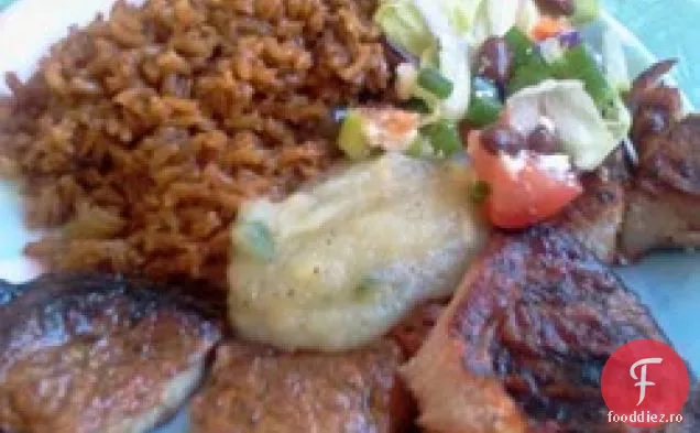 Cotlet de porc la grătar Mesquite cu Salsa de mere