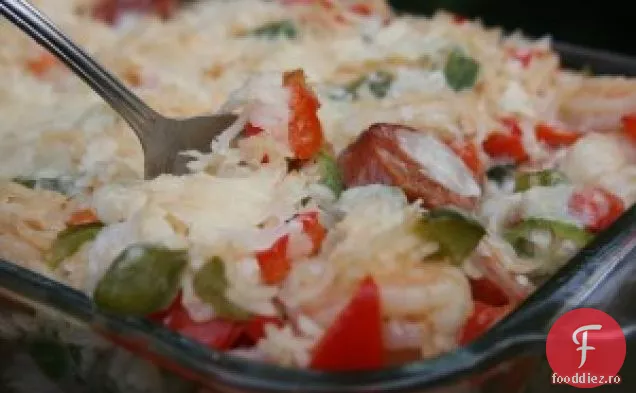 Caserola de cârnați cu creveți-Cajun
