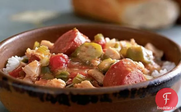 Cârnați și Gumbo de pui