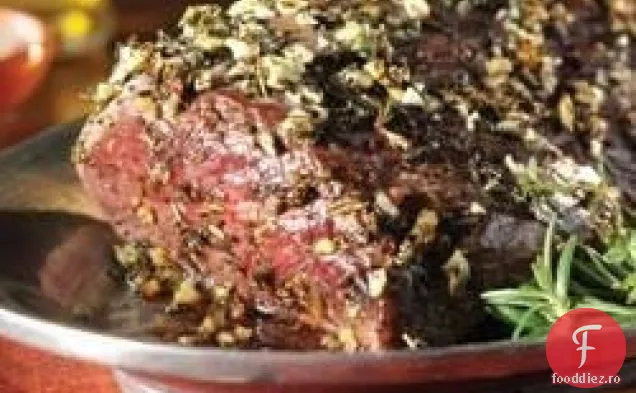 Friptură de ierburi și usturoi cu sos cremos de hrean