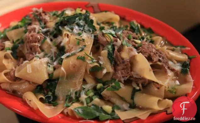 Pappardelle cu carne de porc trasă