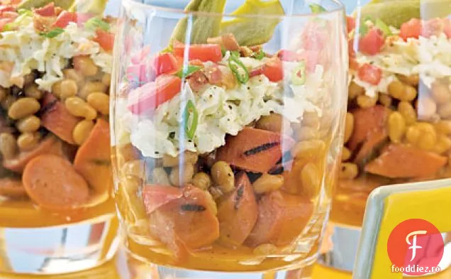 Salate de grătar stratificate cu Hot Dog la grătar