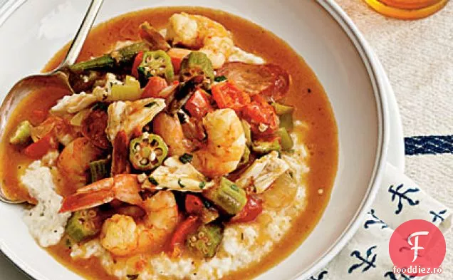 Gumbo de creveți și Crab peste grâu