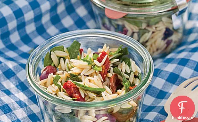 Salată de spanac și Orzo