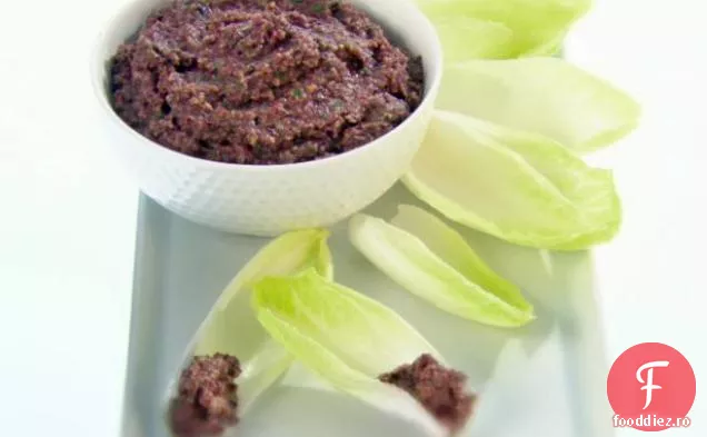 Garbanzo fasole și Tapenade de măsline