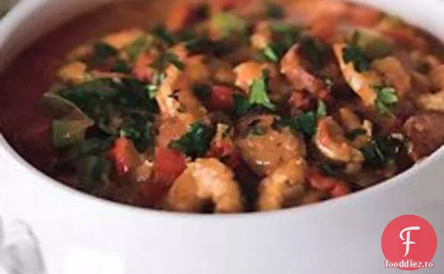 Creveți, pui și Andouille Gumbo