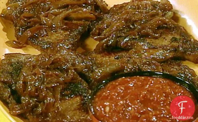 Fripturi Delmonico cu ceapă balsamică și sos de friptură