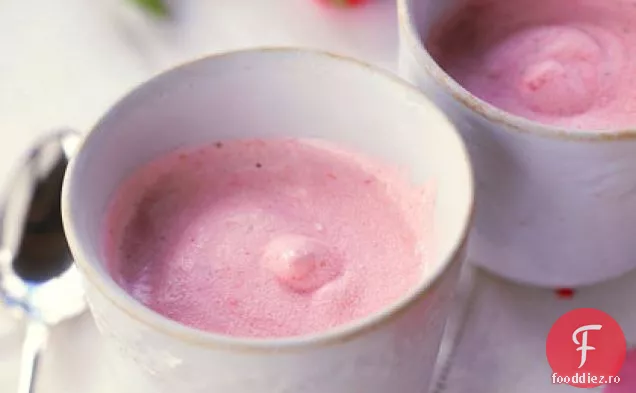 Mousse Simplu De Căpșuni