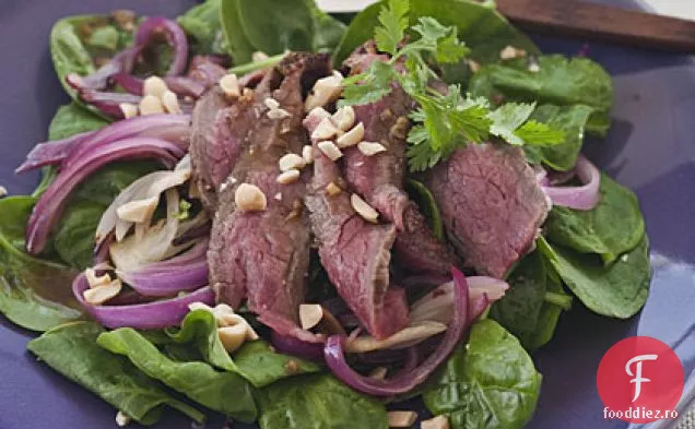 Friptură asiatică la grătar și salată de spanac