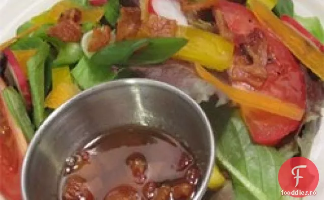 Salată de pană Iceberg cu pansament cald cu slănină
