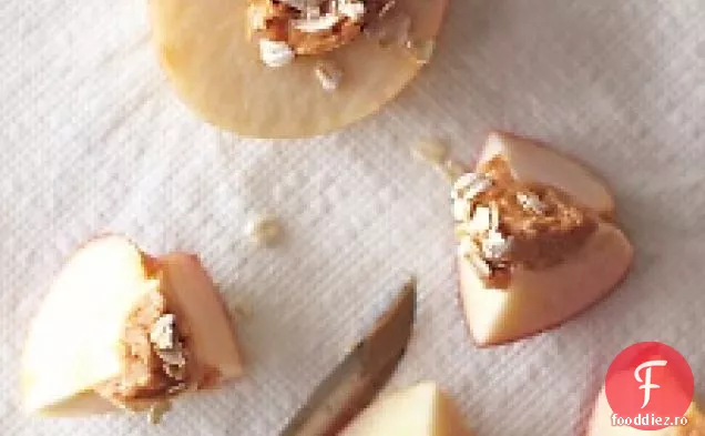Mere umplute cu unt de arahide