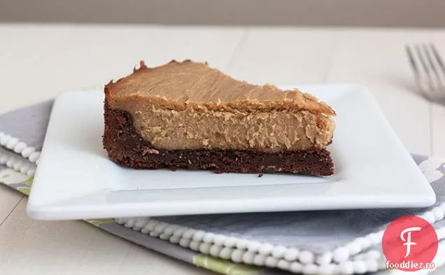 Cheesecake cu unt de arahide-brownie