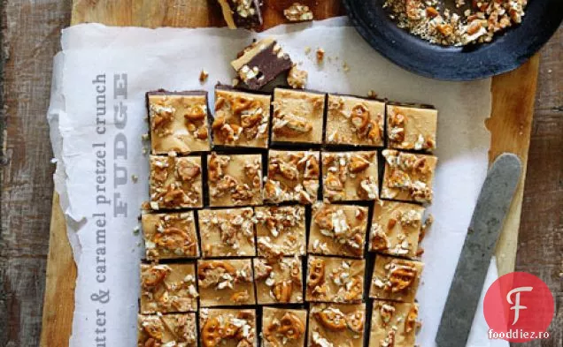 Unt De Arahide Și Caramel Covrig Crunch Fudge