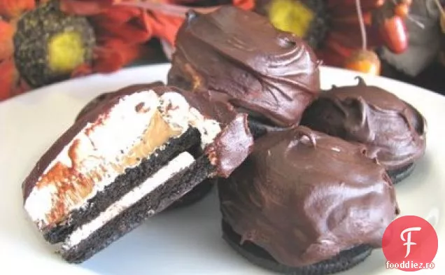 Unt De Arahide, Marshmallow, Oreos Acoperit Cu Ciocolată
