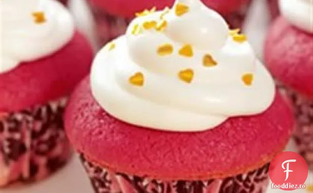 Mini Cupcakes din catifea roșie cu glazură italiană de bezea