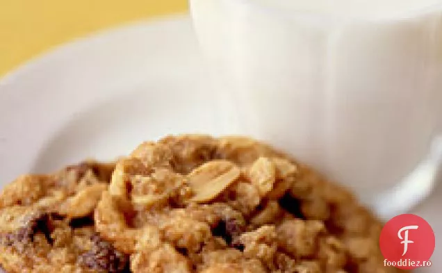Biscuiți cu fulgi de ovăz cu unt de arahide-ciocolată