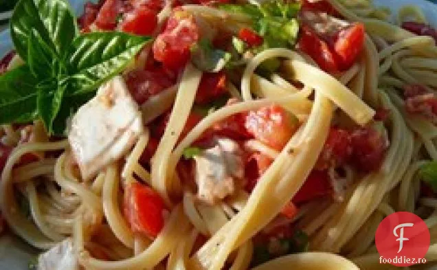 Fettuccini cu busuioc și Brie